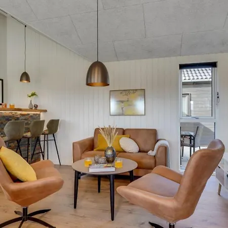 Villavilla 832 - Fjellerup, Ostjylland * Glesborg